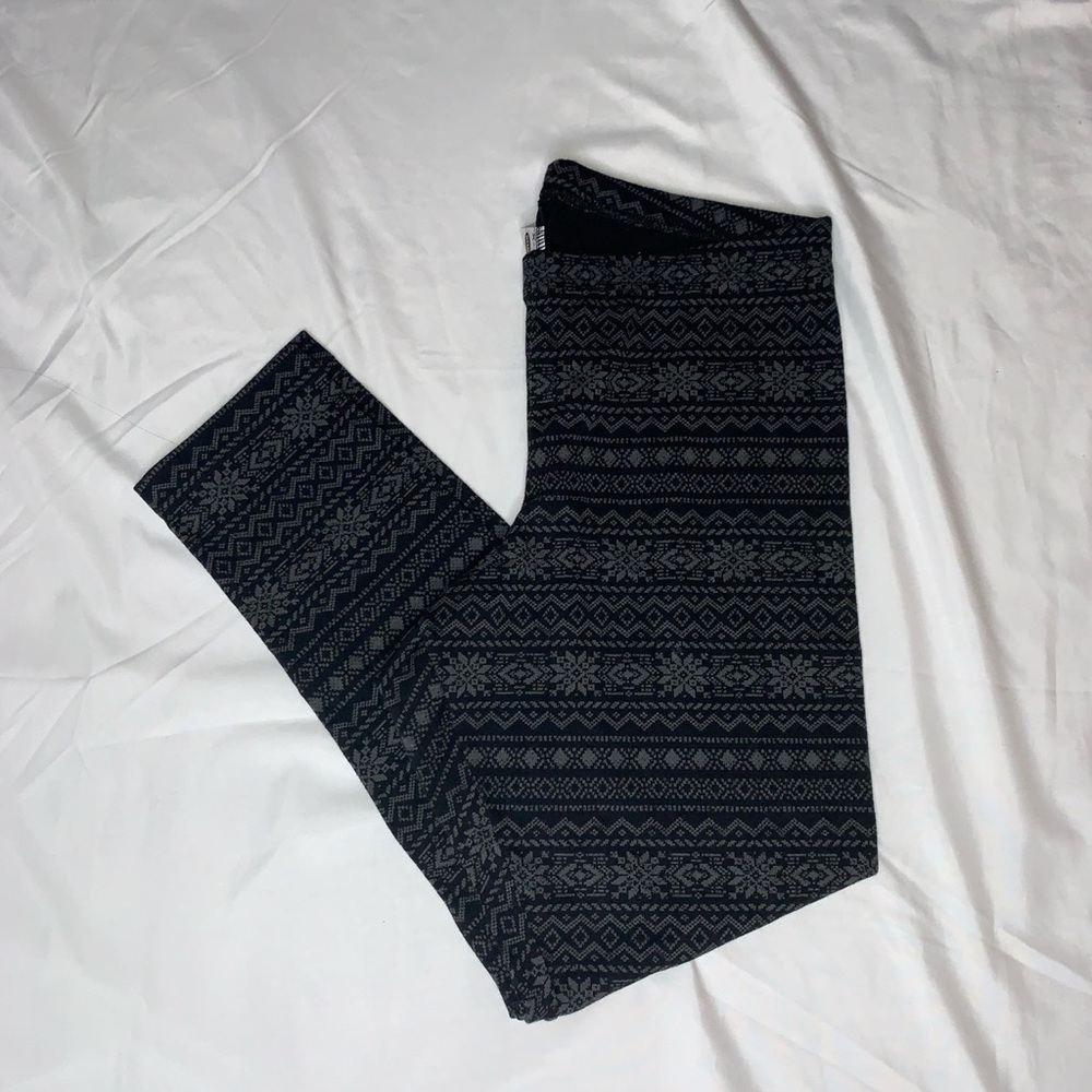 Old Navy Fair Isle Snowflake Printed Black High- Waisted Leggings Extra Large